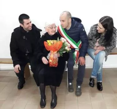 AUGURI PER I 100 ANNI DI TIA PEPPINA SEDDA