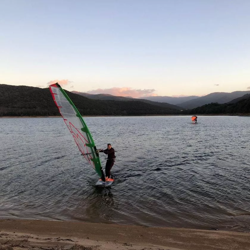 Windsurf nel lago di Gusana