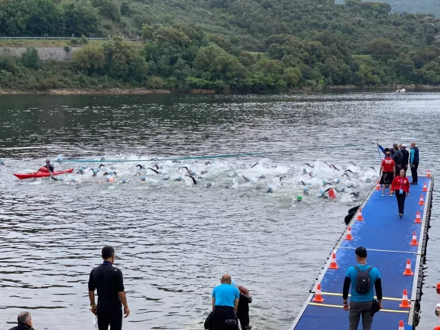 nuoto lago di gusana gavoi triathlon